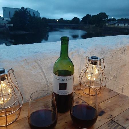Stunning Riverside Town House With Views Ayrshire 거번 외부 사진