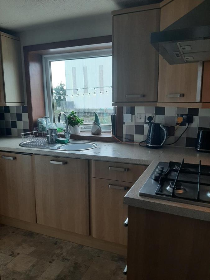 Stunning Riverside Town House With Views Ayrshire 거번 외부 사진