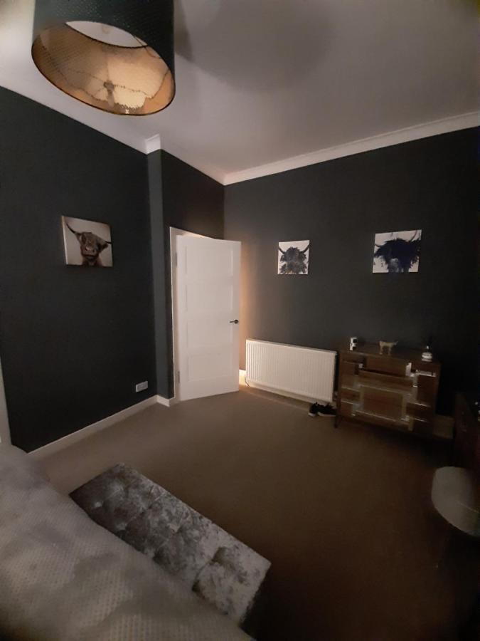 Stunning Riverside Town House With Views Ayrshire 거번 외부 사진