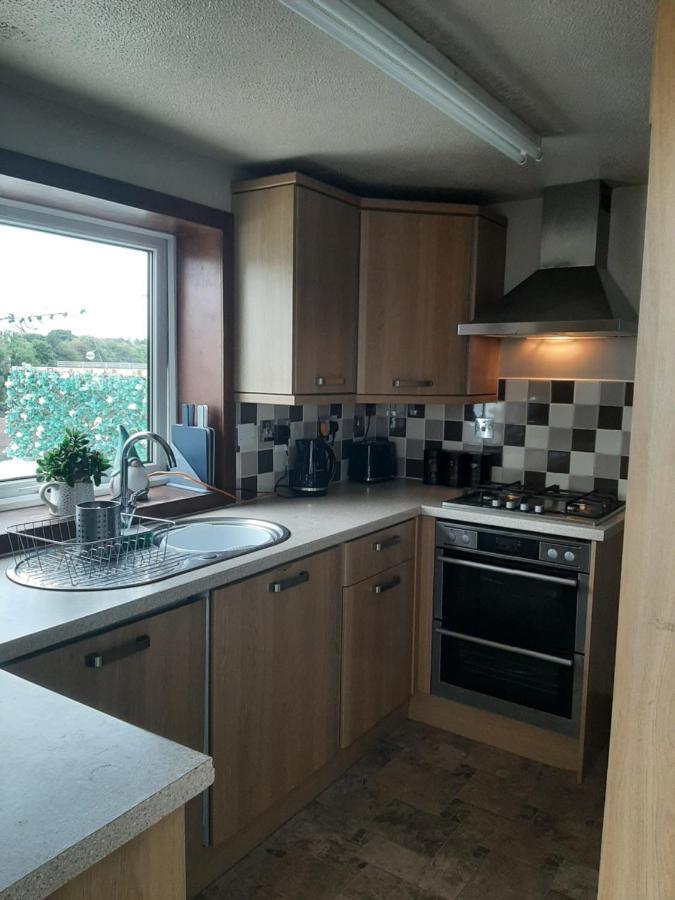 Stunning Riverside Town House With Views Ayrshire 거번 외부 사진