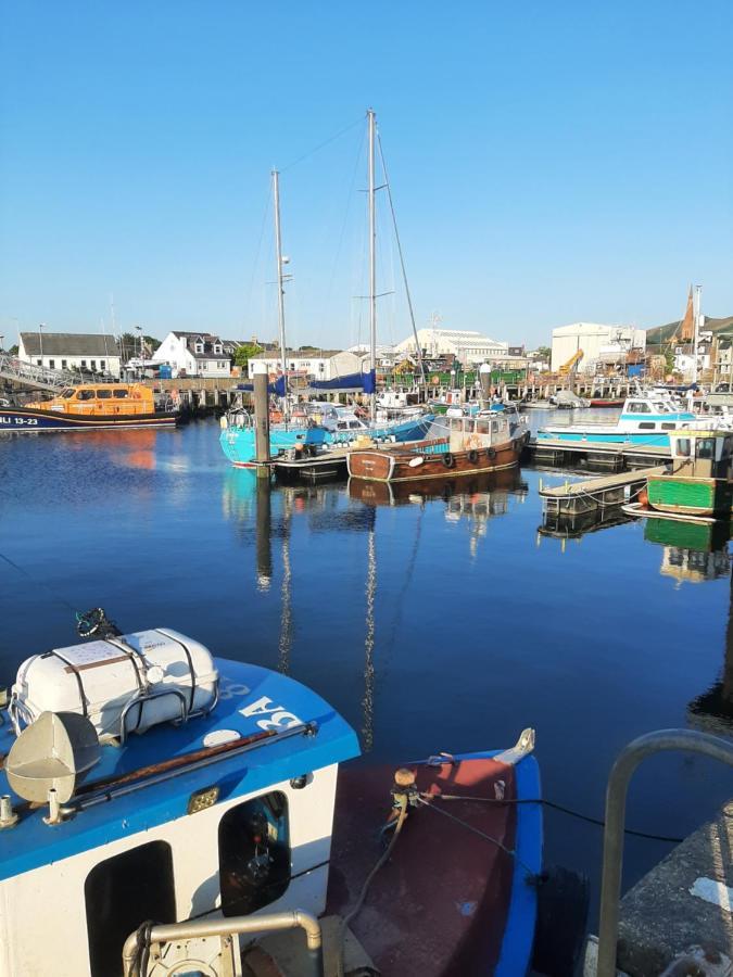 Stunning Riverside Town House With Views Ayrshire 거번 외부 사진